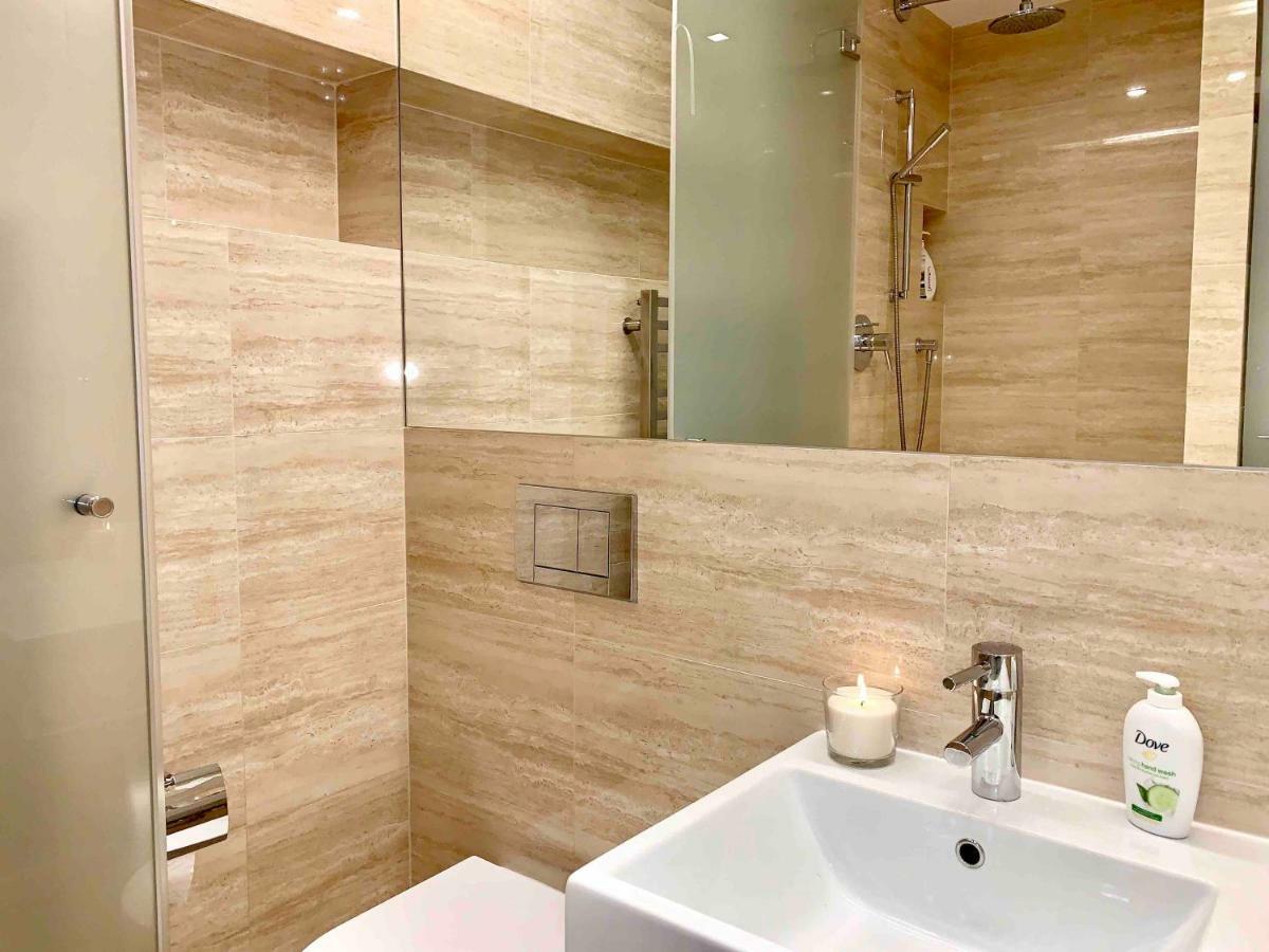 Luxury Apartment In The Center Of Praag Buitenkant foto