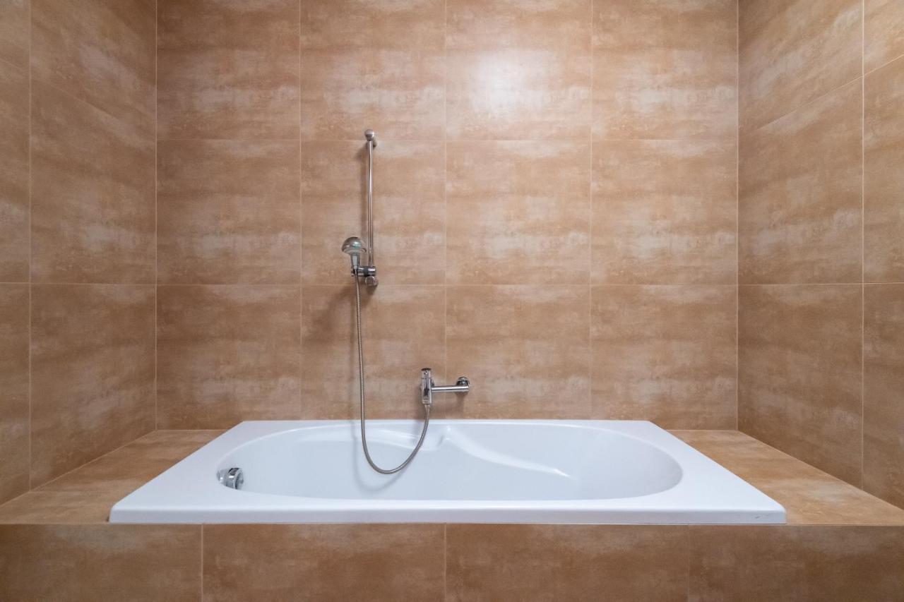 Luxury Apartment In The Center Of Praag Buitenkant foto